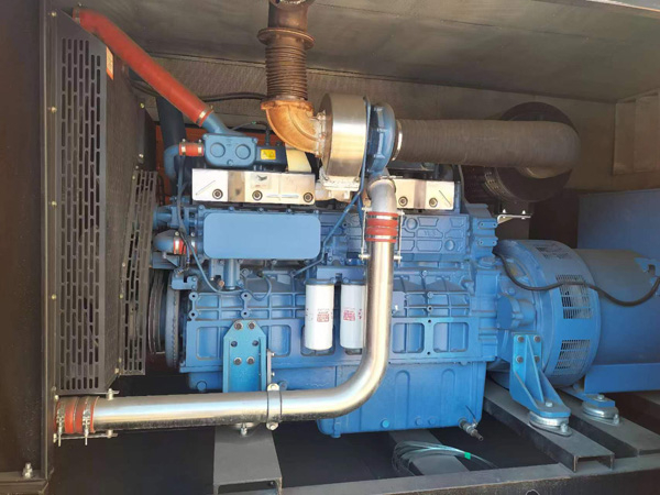 上安乡燃油消耗率与进气温度的具体关系是什么？