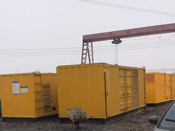 上安乡100kw柴油发电机组每小时油耗？