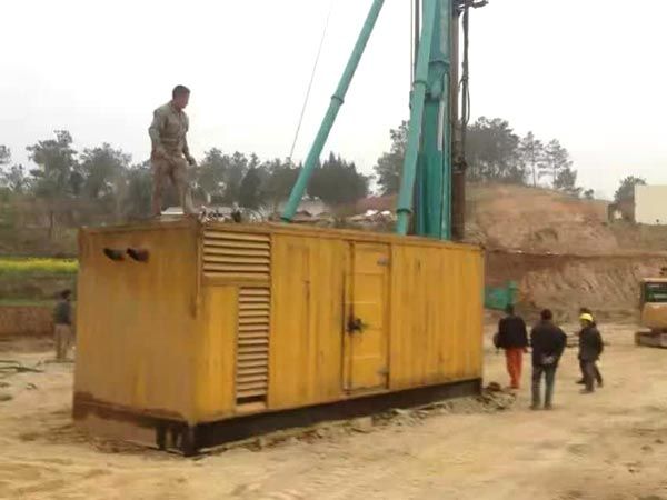 上安乡如何判断水冷式机油散热器密封件是否需要更换?